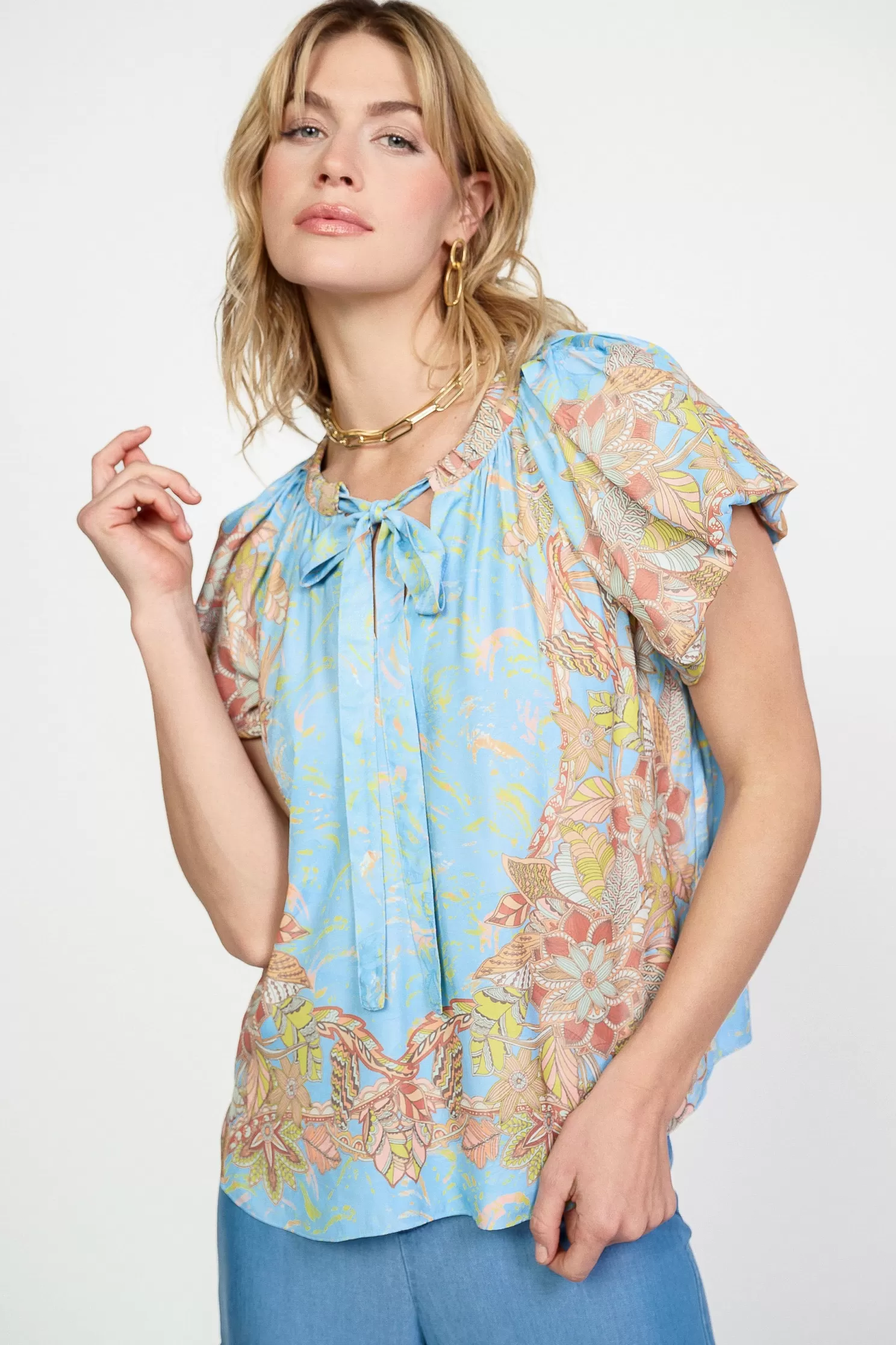 Shop Retro Floral Bubble Sleeve Top Blouses | Short Sleeve Tops