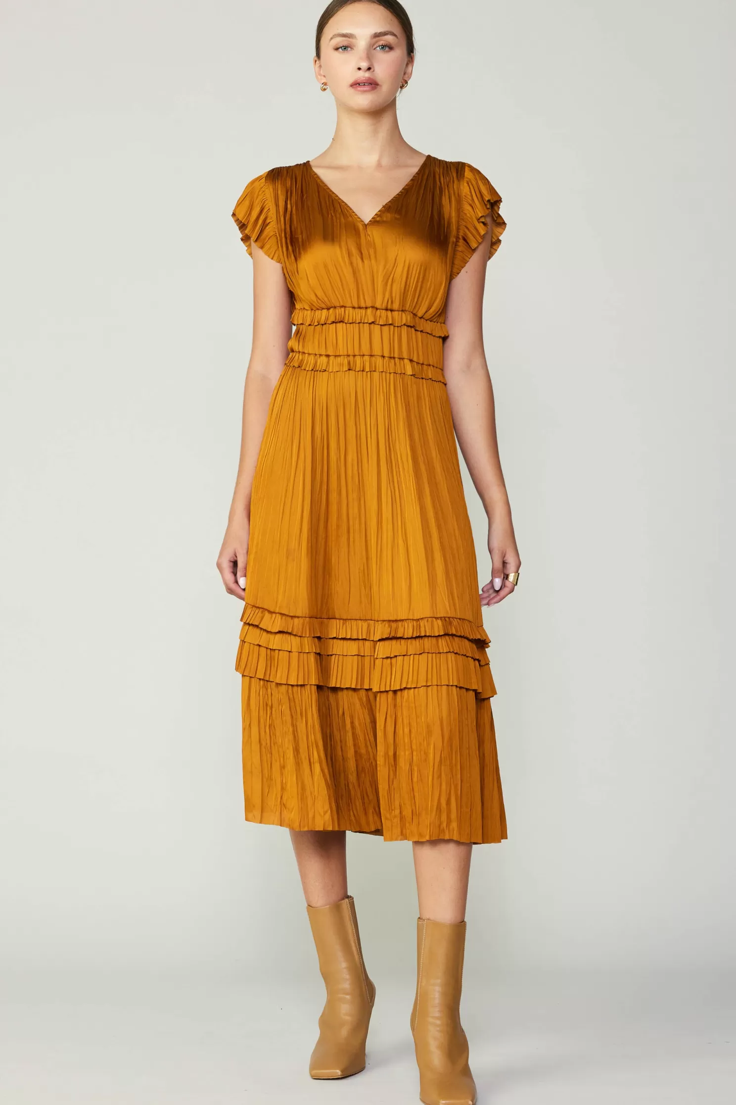 Hot Sereia Pleated Midi Dress Midi Dresses