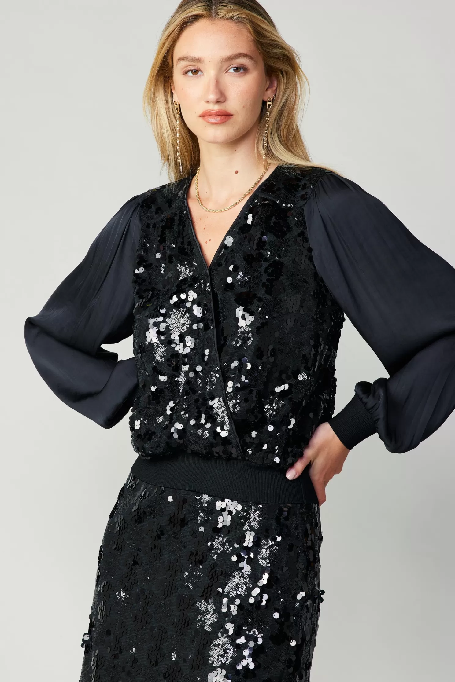 Outlet Surplice Sequin Top Blouses | Sets